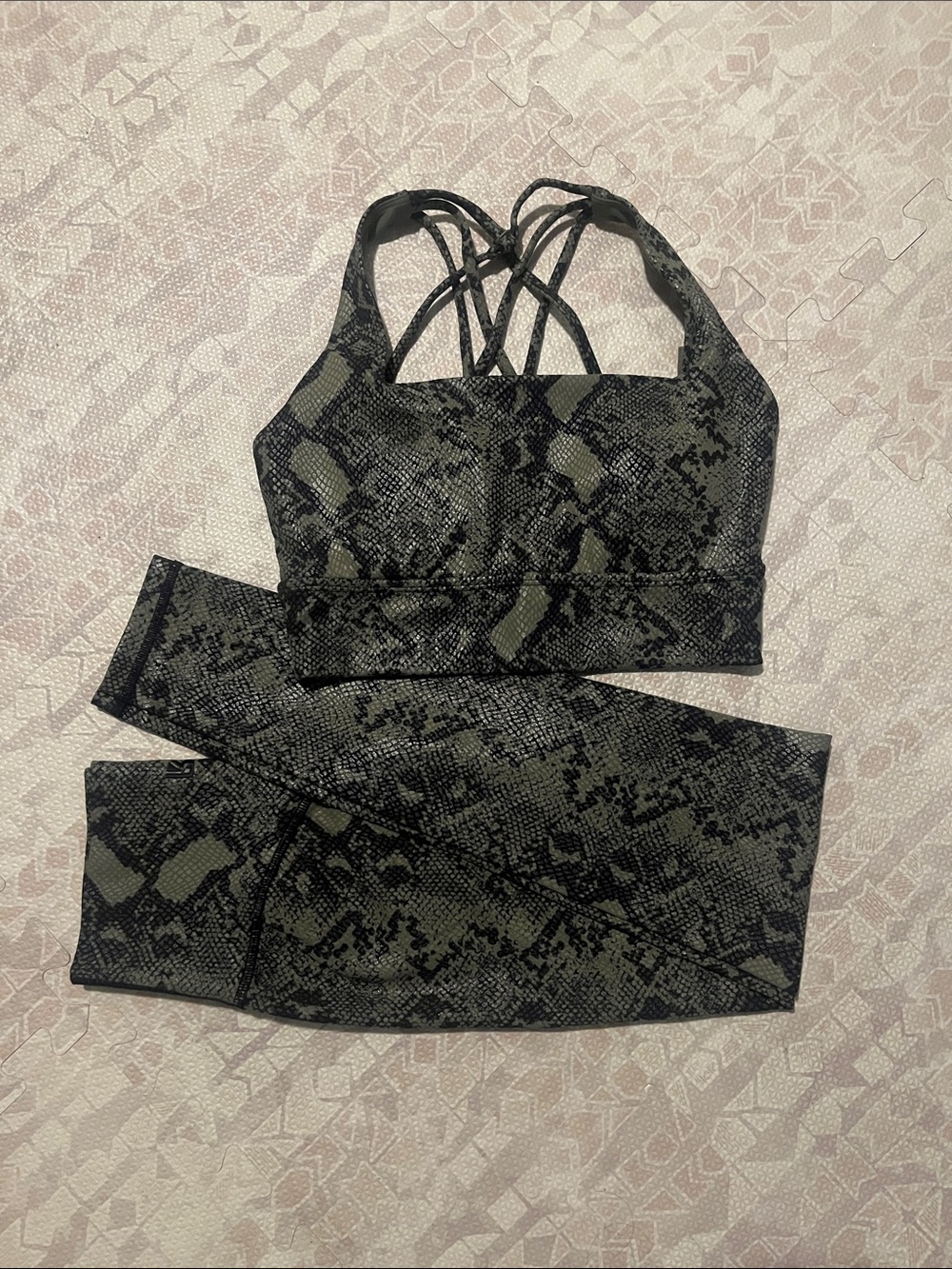 Snake Print Set